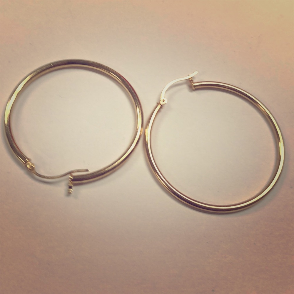 10 K gold hoop earrings